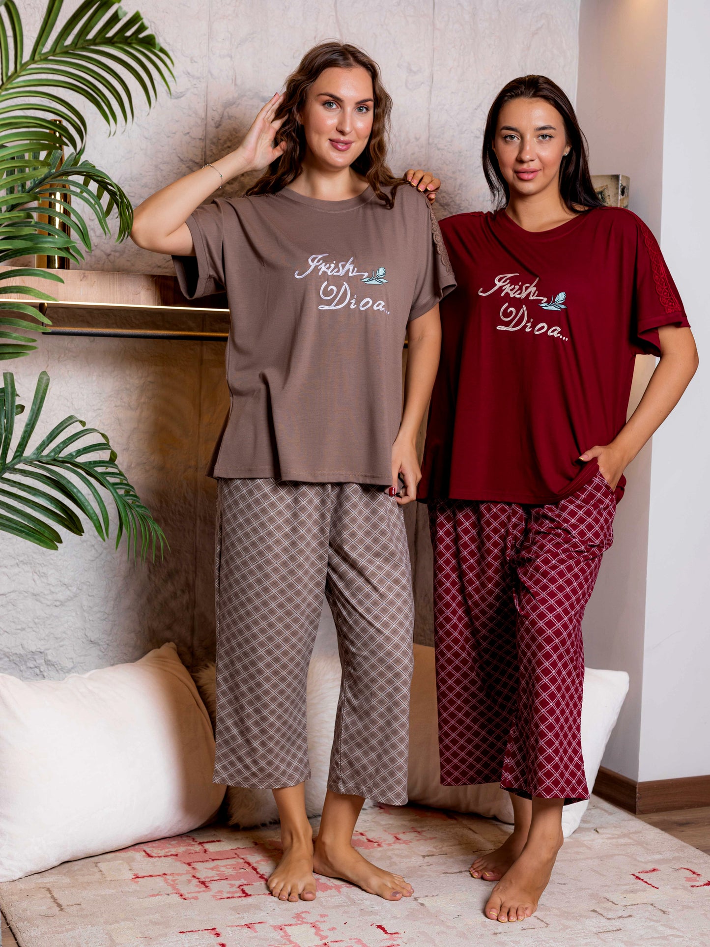 بيجامة حريمي صيفية قطعتين