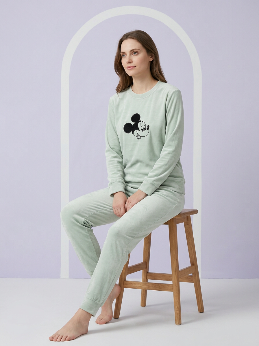334 – Mickey Cozy Lounge Set