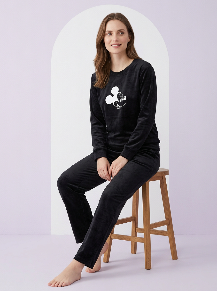 334 – Mickey Cozy Lounge Set