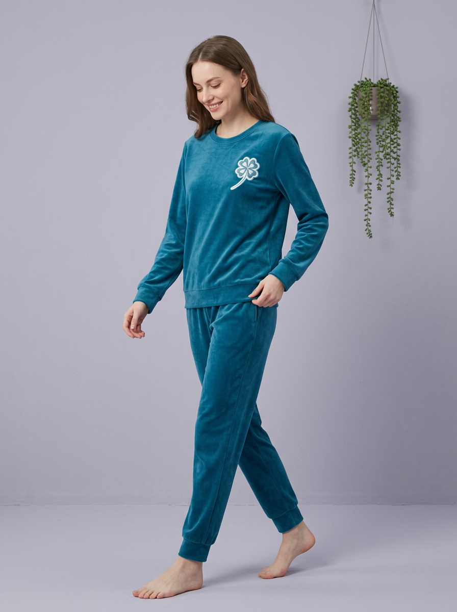 325 – Clover Comfort Lounge Set