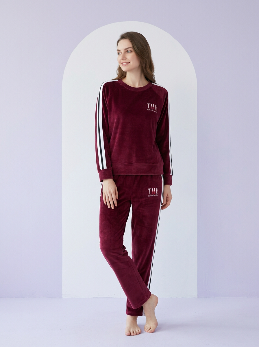 328 – Sporty Stripes Lounge Set