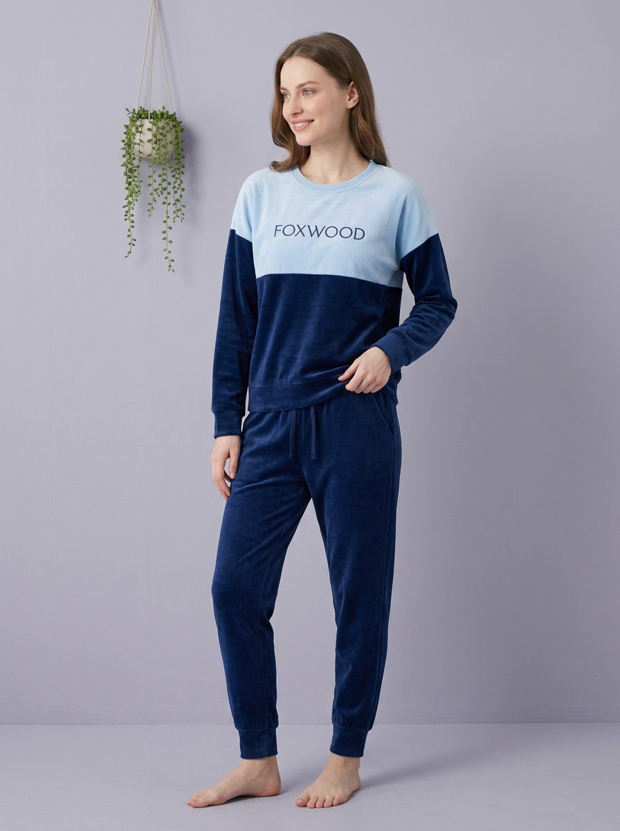 327 – Cozy Colorblock Lounge Set