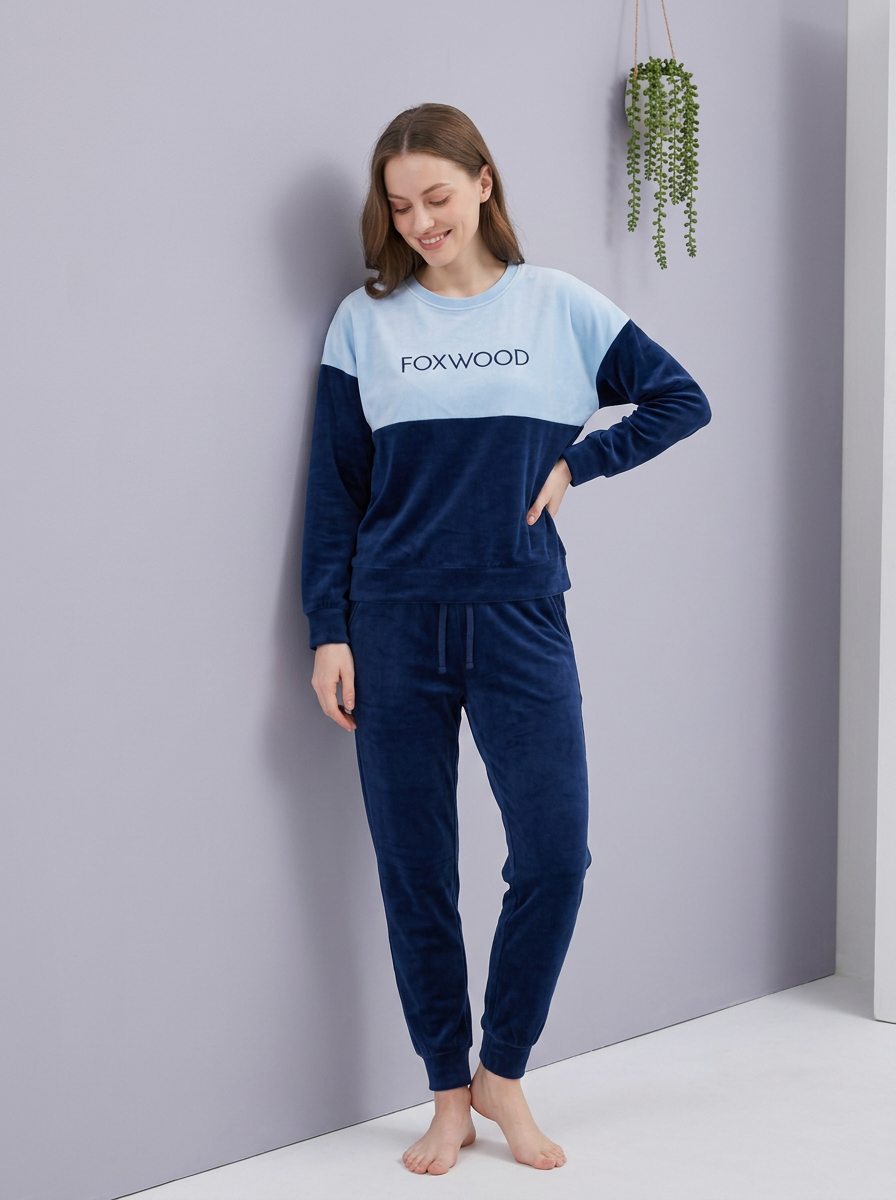 327 – Cozy Colorblock Lounge Set