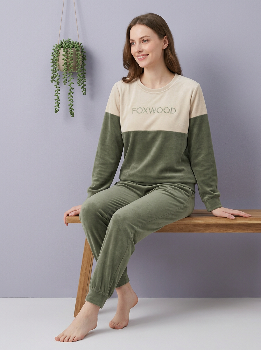 327 – Cozy Colorblock Lounge Set